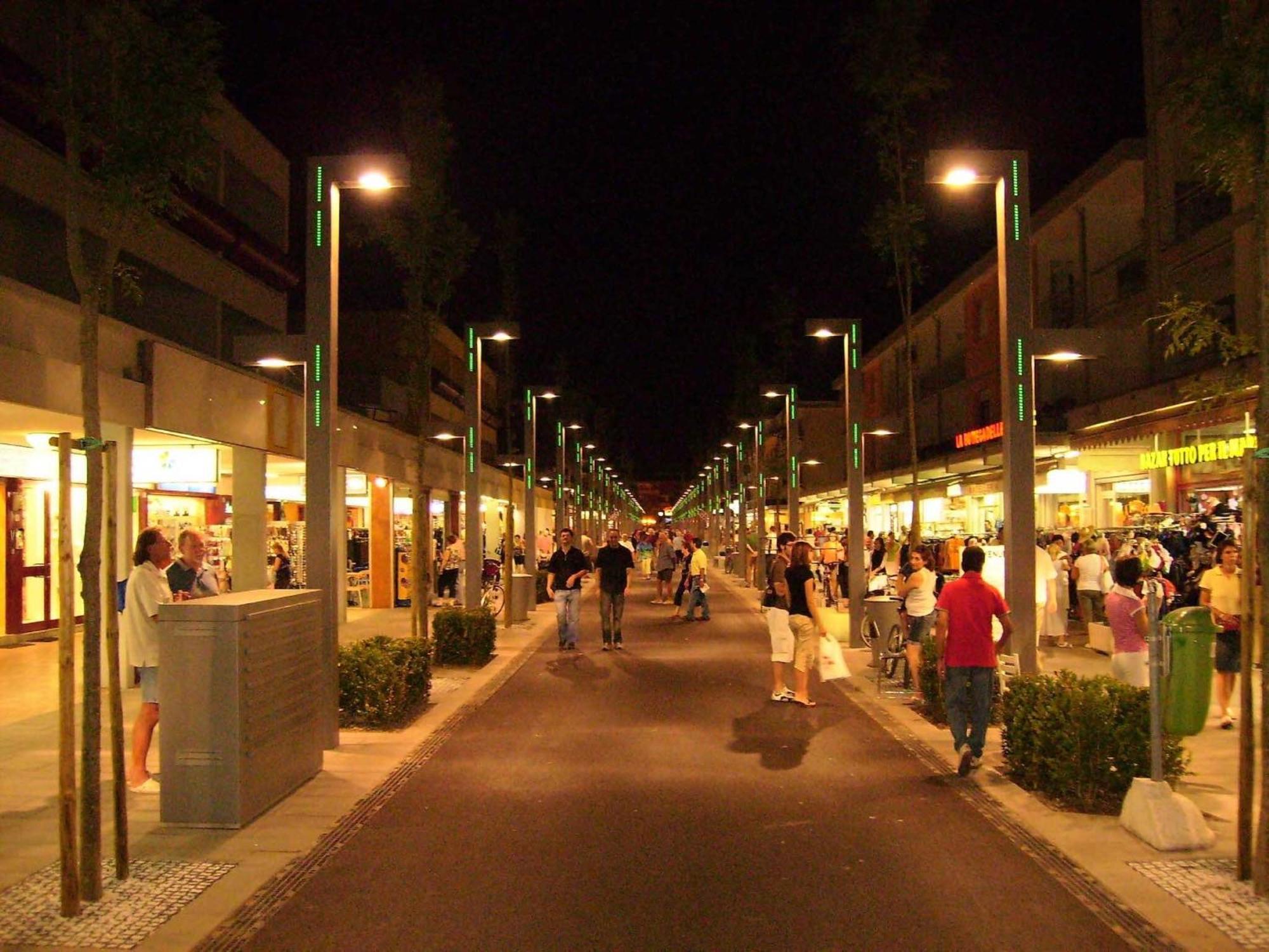 Adorable Flat For 6 Guests Next To Bibione Pinedaアパートメント エクステリア 写真